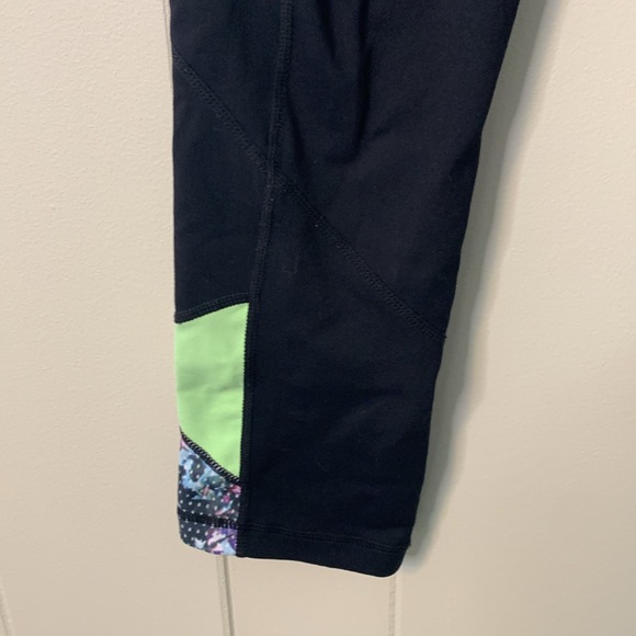 Lululemon Pace Rival Cropped Leggings Floral Sport White Multi / Black Size 4 - Picture 3 of 7